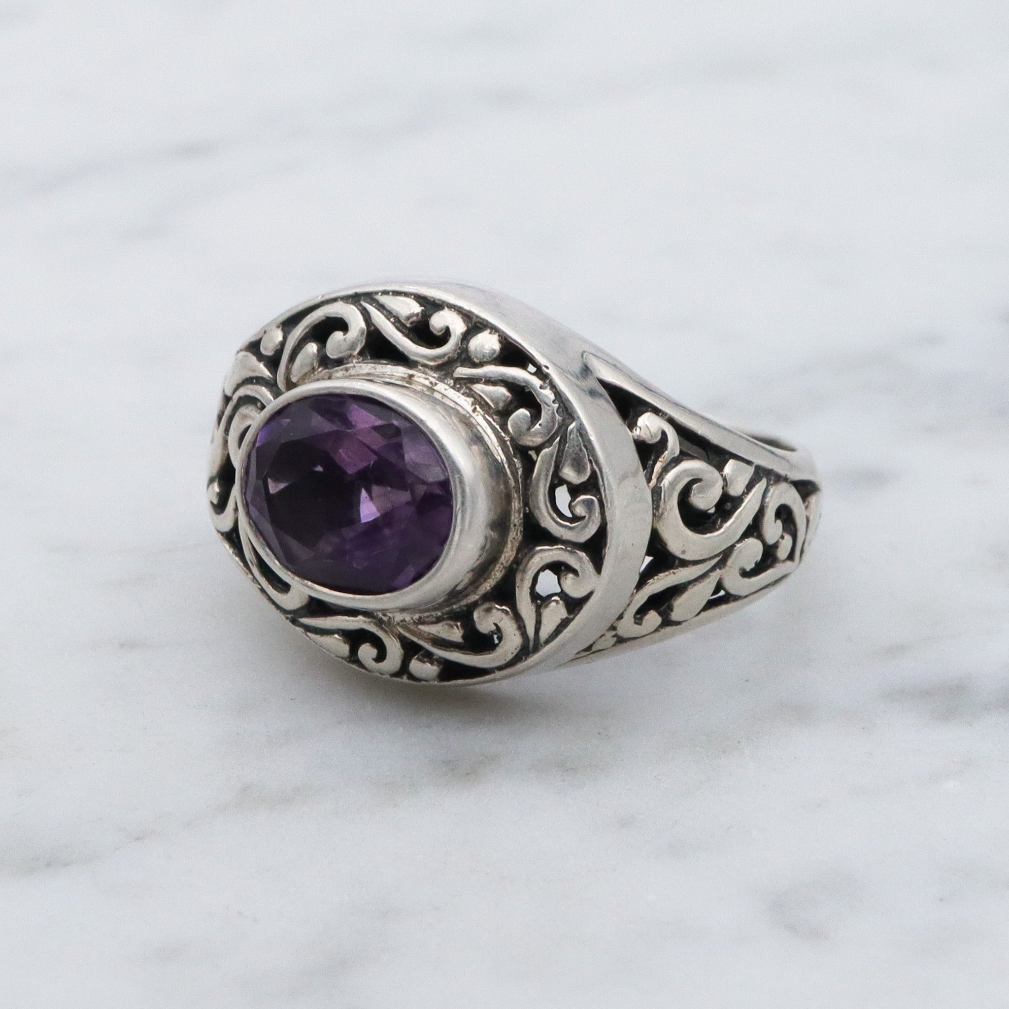 Vintage sterling silver amethyst scroll cut out ring, sz 6